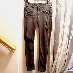 BlackHeart - Gray Distressed Skinny Jeans